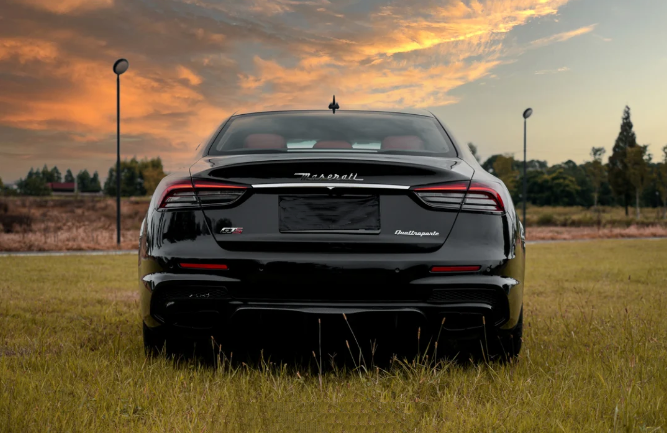 Gloss Metallic Black Car Vinyl Wrap review J. Dawson 01