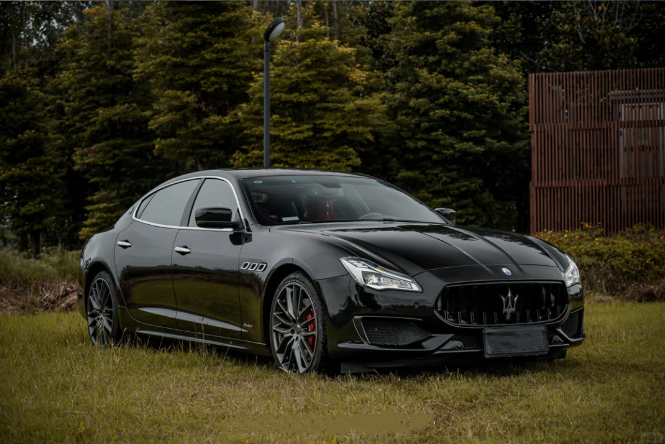 Gloss Metallic Black Car Vinyl Wrap review J. Dawson 02