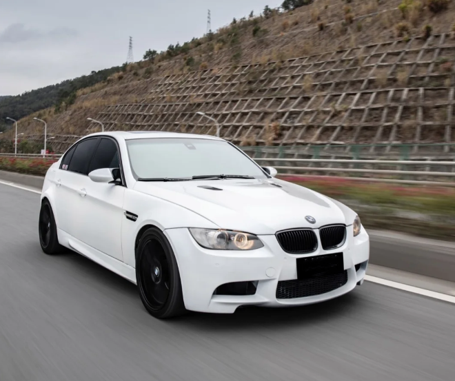 Super Gloss Crystal White Car Vinyl Wrap review 0