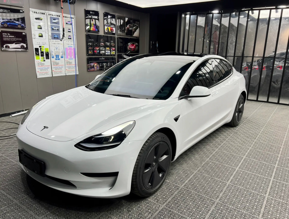 Super Gloss Crystal White Car Vinyl Wrap review barney