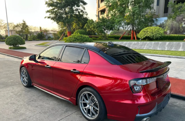 Gloss Metallic Cherry Red Car Vinyl Wrap review 3