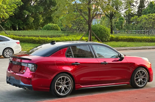 Gloss Metallic Cherry Red Car Vinyl Wrap review 4