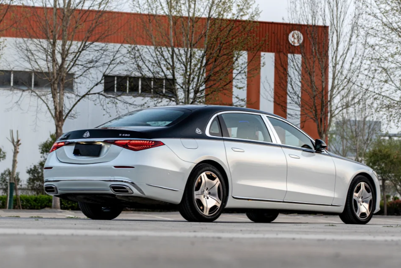 Gloss Pearl White Car Vinyl Wrap review Miranda 01