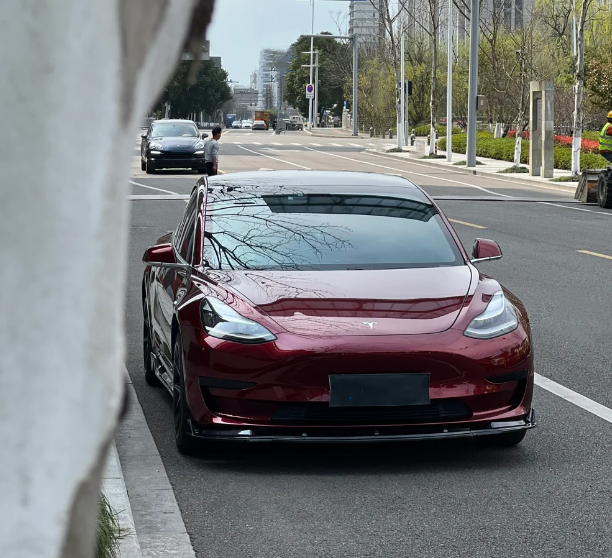  Liquid Metallic Dragon Blood Red Car Vinyl Wrap review 1