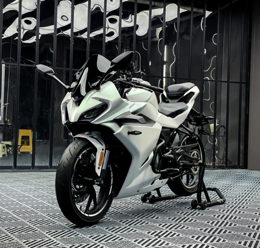 Matte Aurora White Car Vinyl Wrap review KJ 01