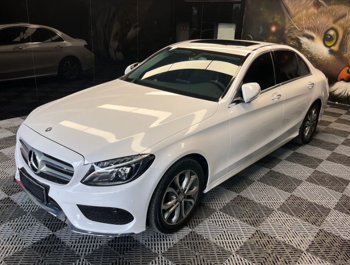 Super Gloss Crystal White Car Vinyl Wrap review Michael p. 03