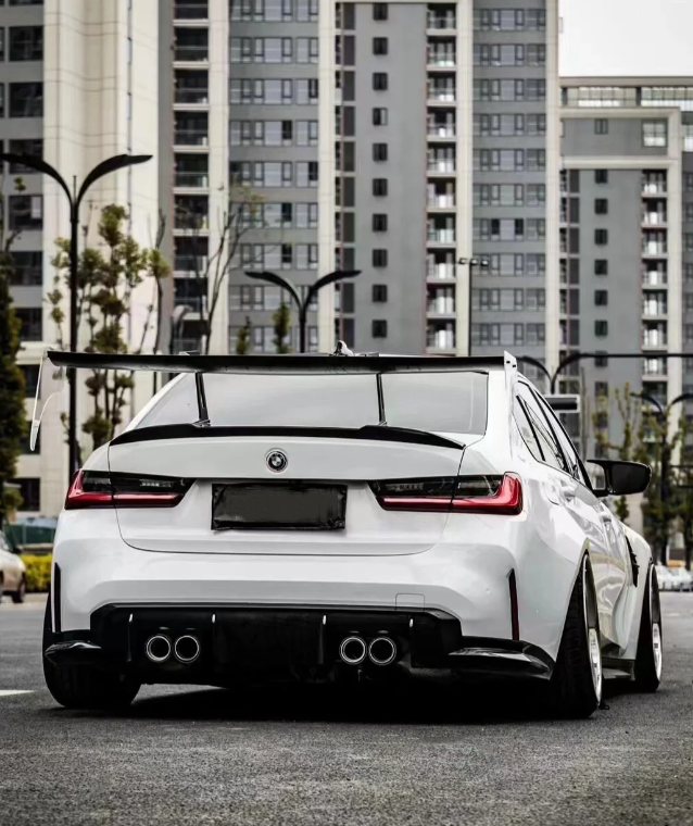 Super Gloss Crystal White Car Vinyl Wrap review Chloe 03