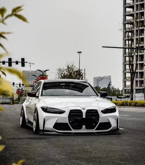 Super Gloss Crystal White Car Vinyl Wrap review Chloe 01