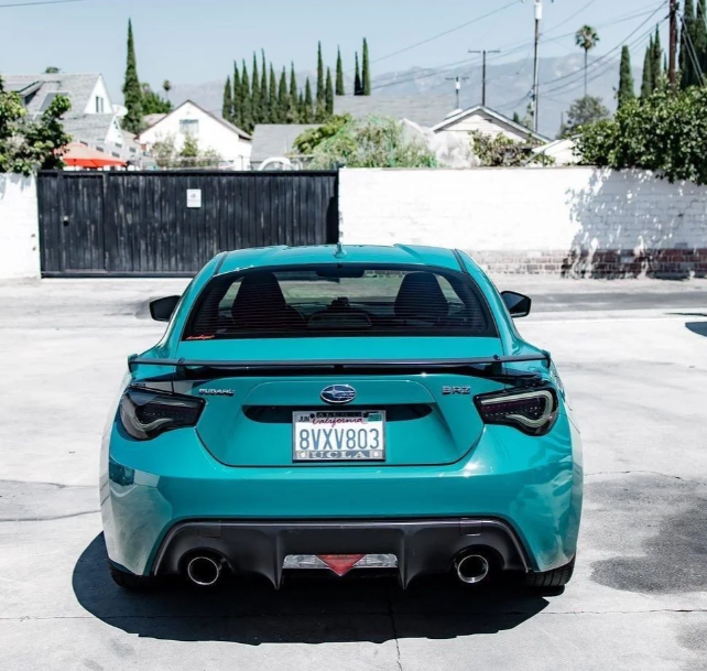 Super Gloss Pine Green Car Vinyl Wrap review Tony 04