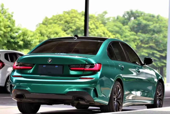 Gloss Paint Metallic Isle Of Man Green review 0