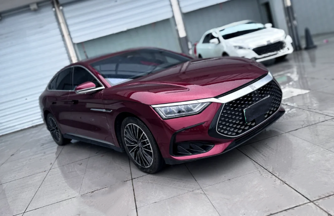  Liquid Metallic Dragon Blood Red Car Vinyl Wrap review 1