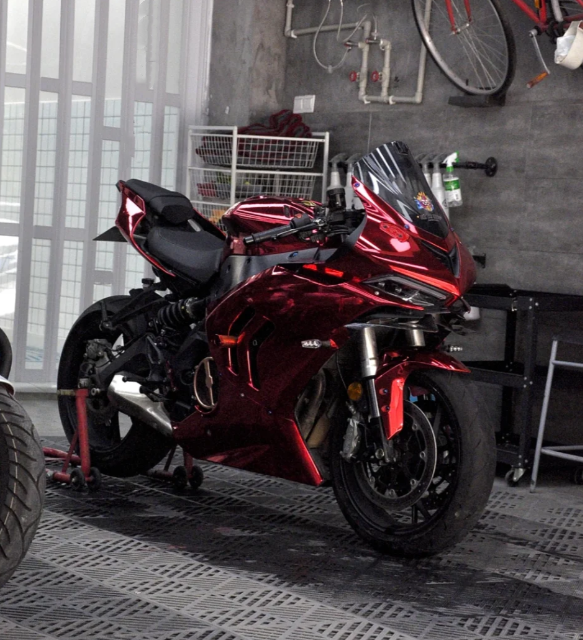 Gloss Red Mirror Chrome Car Vinyl Wrap review Josh Sager 01