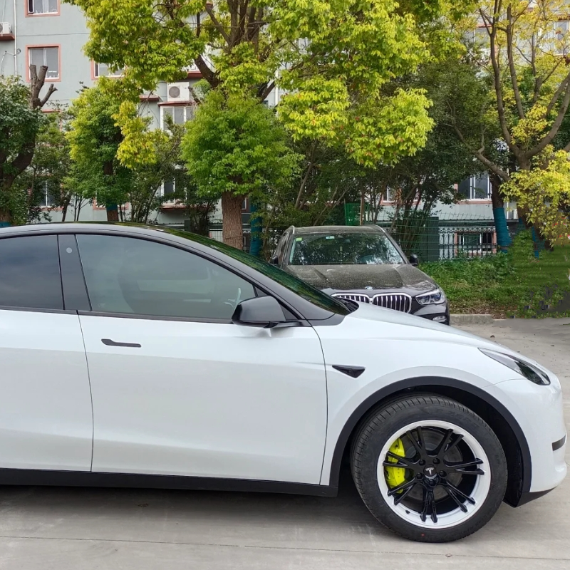 Gloss Pearl White Car Vinyl Wrap review Yurhgrb 01