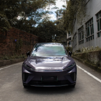 Gloss Liquid Metallic Viola Purple Car Vinyl Wrap review 1