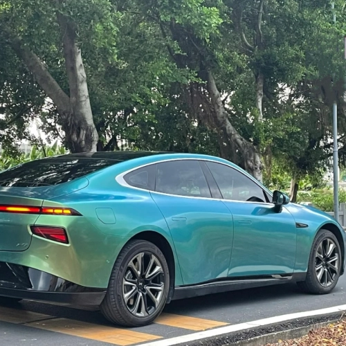 Glossy Chameleon Jungle Green Car Vinyl Wrap review 