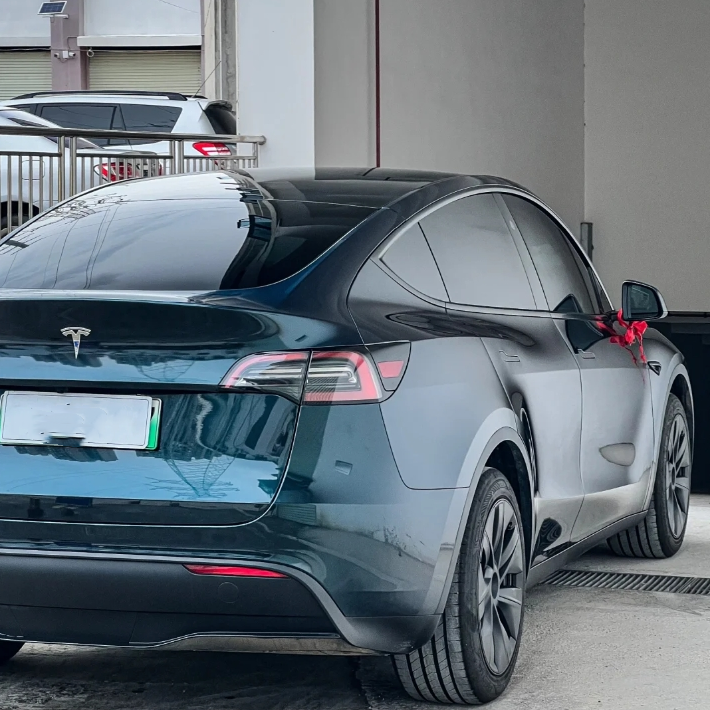 Gloss Metallic British Racing Green Car Vinyl Wrap review 1