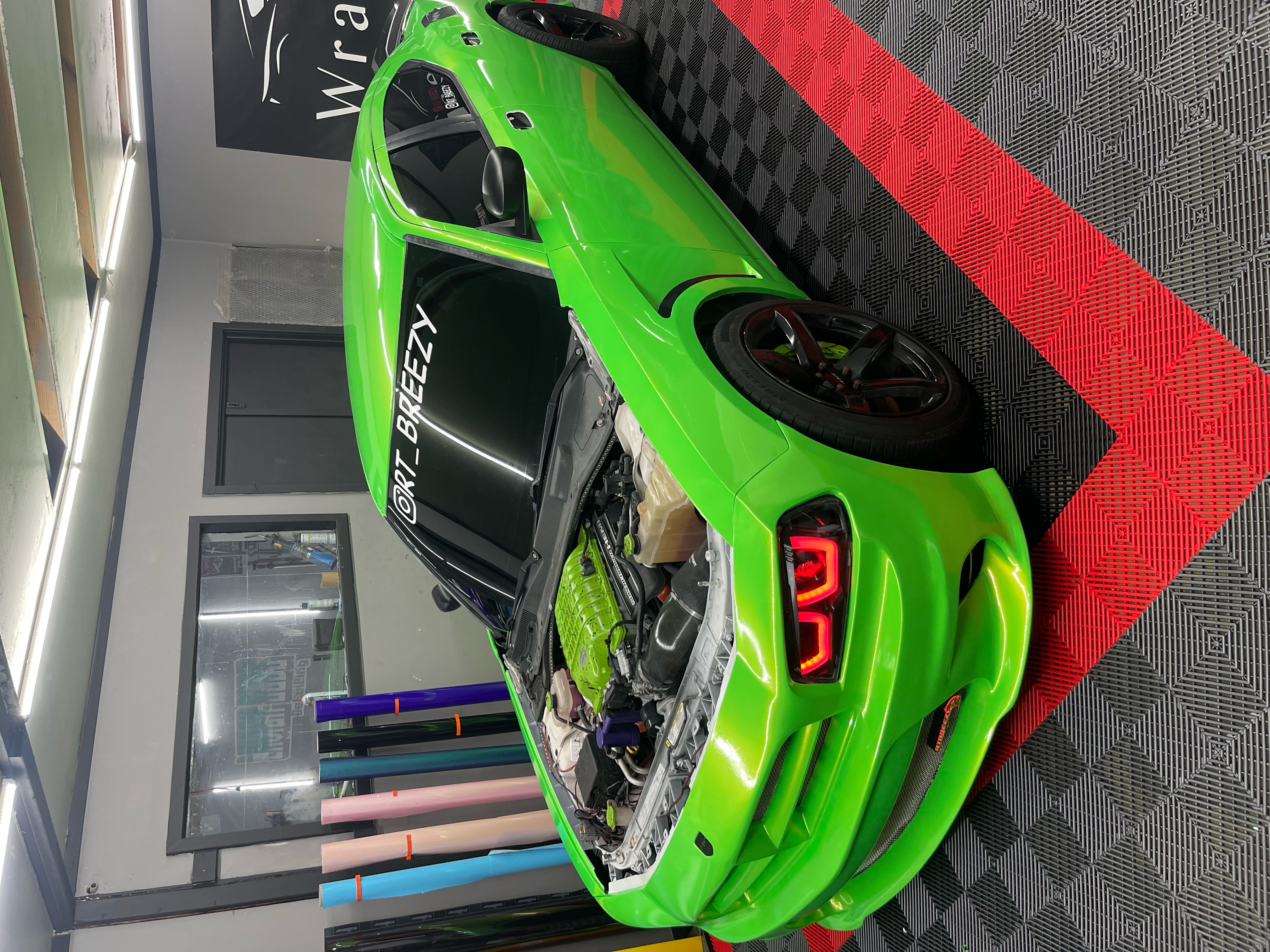 Audi Gloss Magic Gold Green Car Vinyl Wrap review drama 02