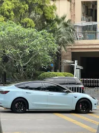 Super Gloss Glacier Blue Car Vinyl Wrap review 2
