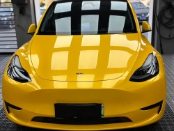 Gloss Metallic Golden Yellow Car Vinyl Wrap review rain 02