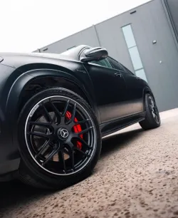 Satin Black Car Vinyl Wrap review pou 02