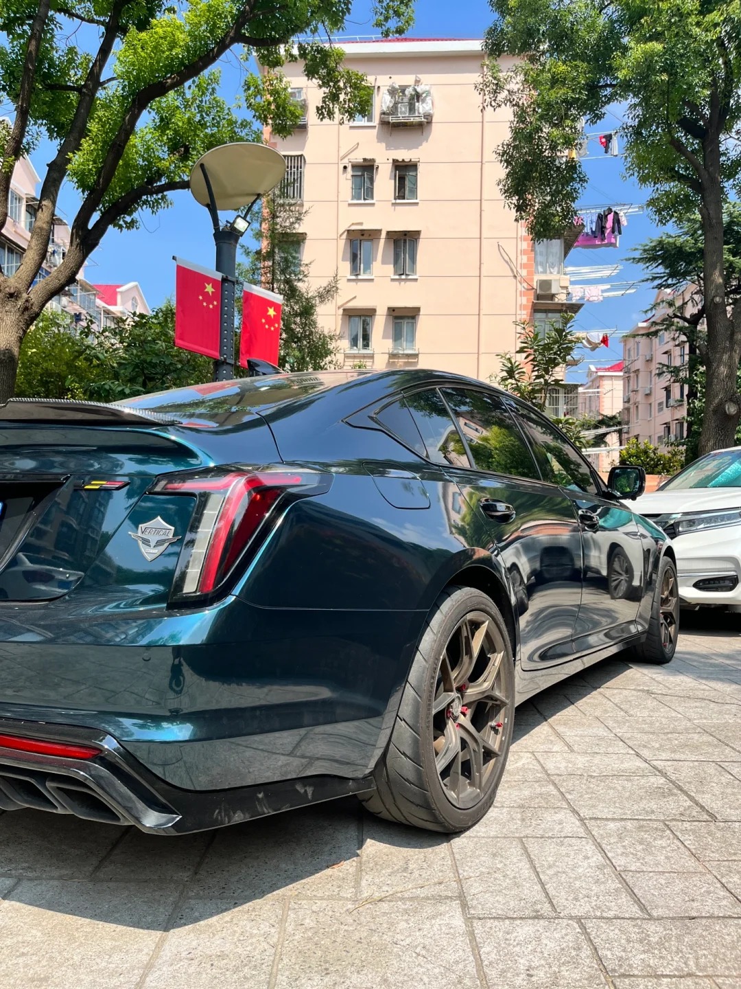 Gloss Metallic British Racing Green Car Vinyl Wrap review 1