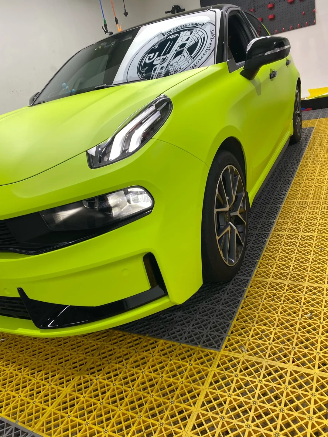 Super Matte Fluorescent Yellow Car Vinyl Wrap  review 1