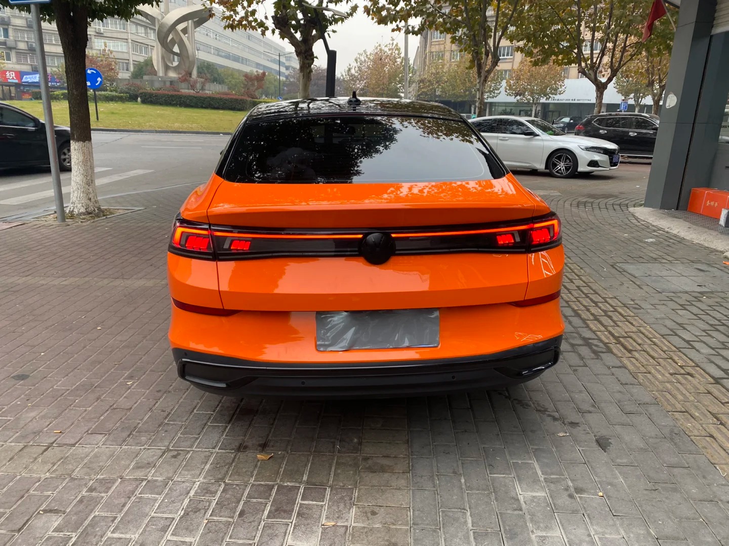  Gloss Metallic Sakhir Orange Car Vinyl Wrap review 1