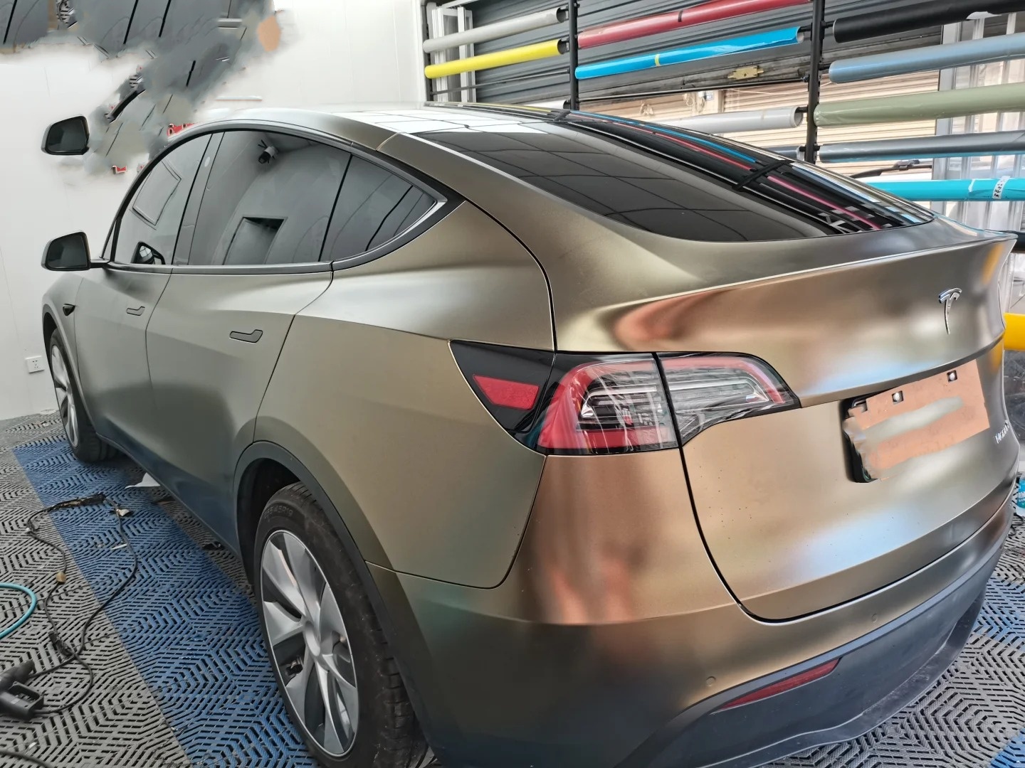 Pure Metal Gold Brown Car Vinyl Wrap review fiie 01