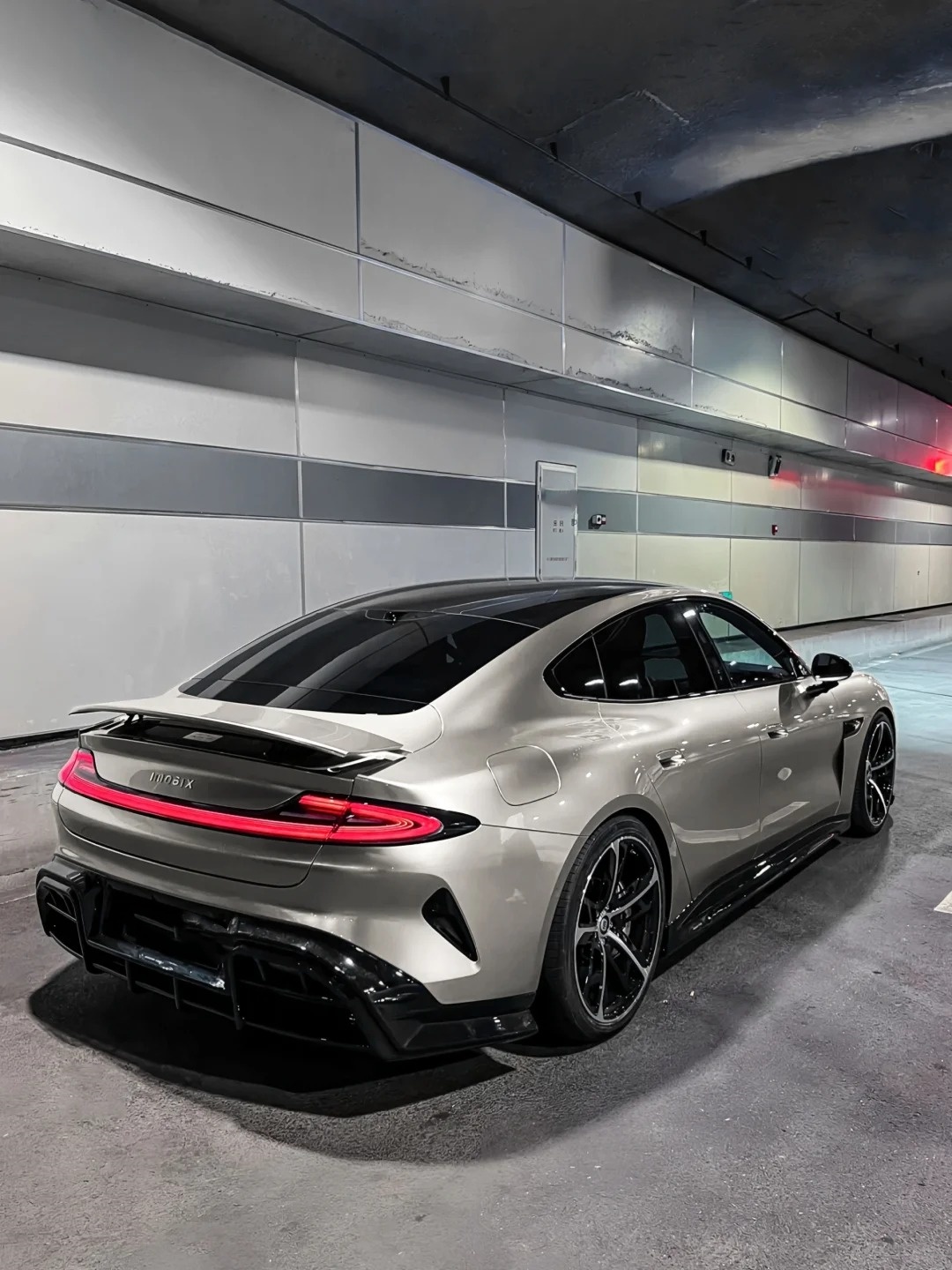 PET Gloss Liquid Victor Silver Car Vinyl Wrap review 1