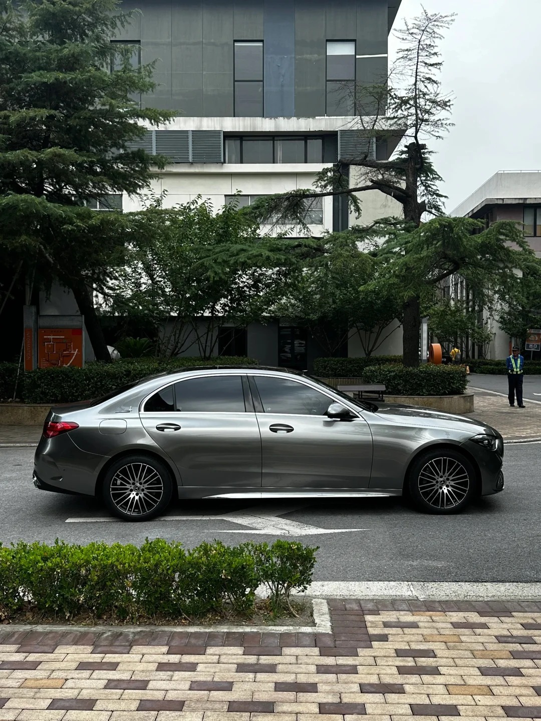 Gloss Metallic Liquid Chrome Silver Car Vinyl Wrap review effefh 01