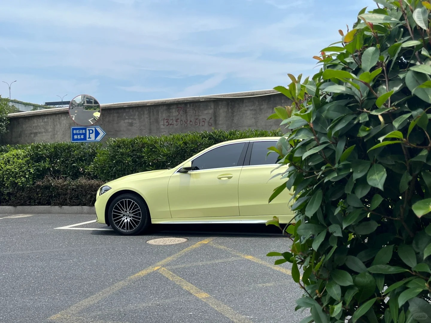 Gloss Chanel Yellow Car Vinyl Wrap review agth 02