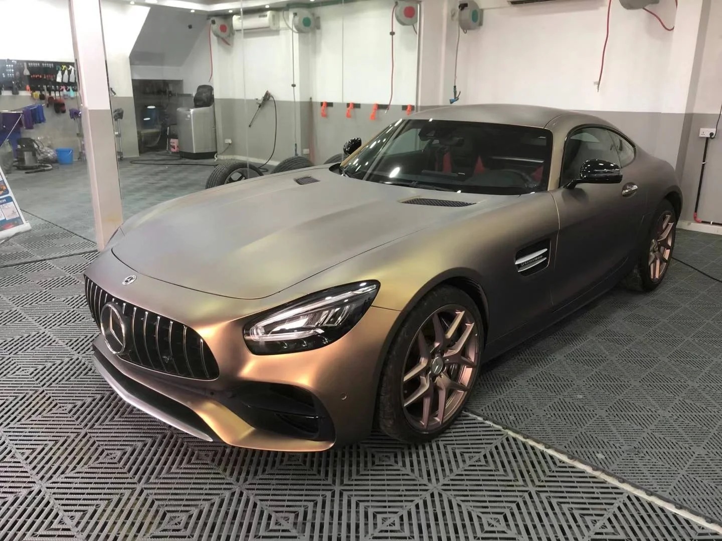 Ultra-Matte Midnight Gold Car Vinyl Wrap review reht 03