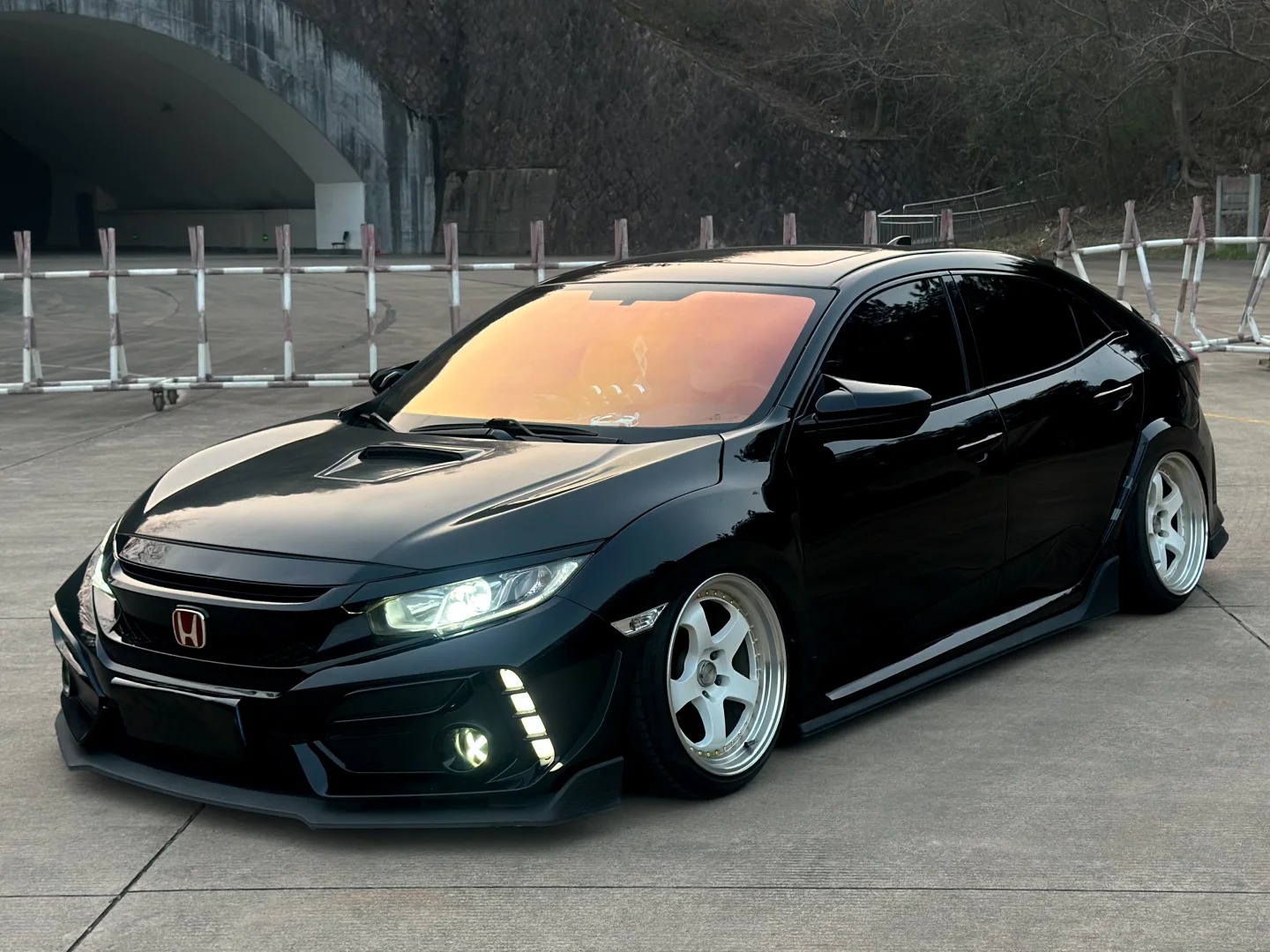 PET Super Gloss Repairable Dry Black Car Vinyl Wrap review fdhkhg 01