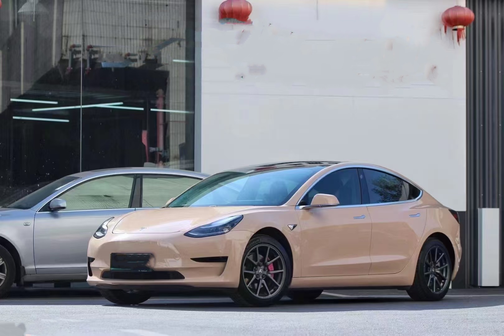 Super Gloss Shine Latte Car Vinyl Wrap review dgdkjg 01