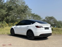 Benz Lexus Glossy PET Sparkle White Car Vinyl Wrap review 1