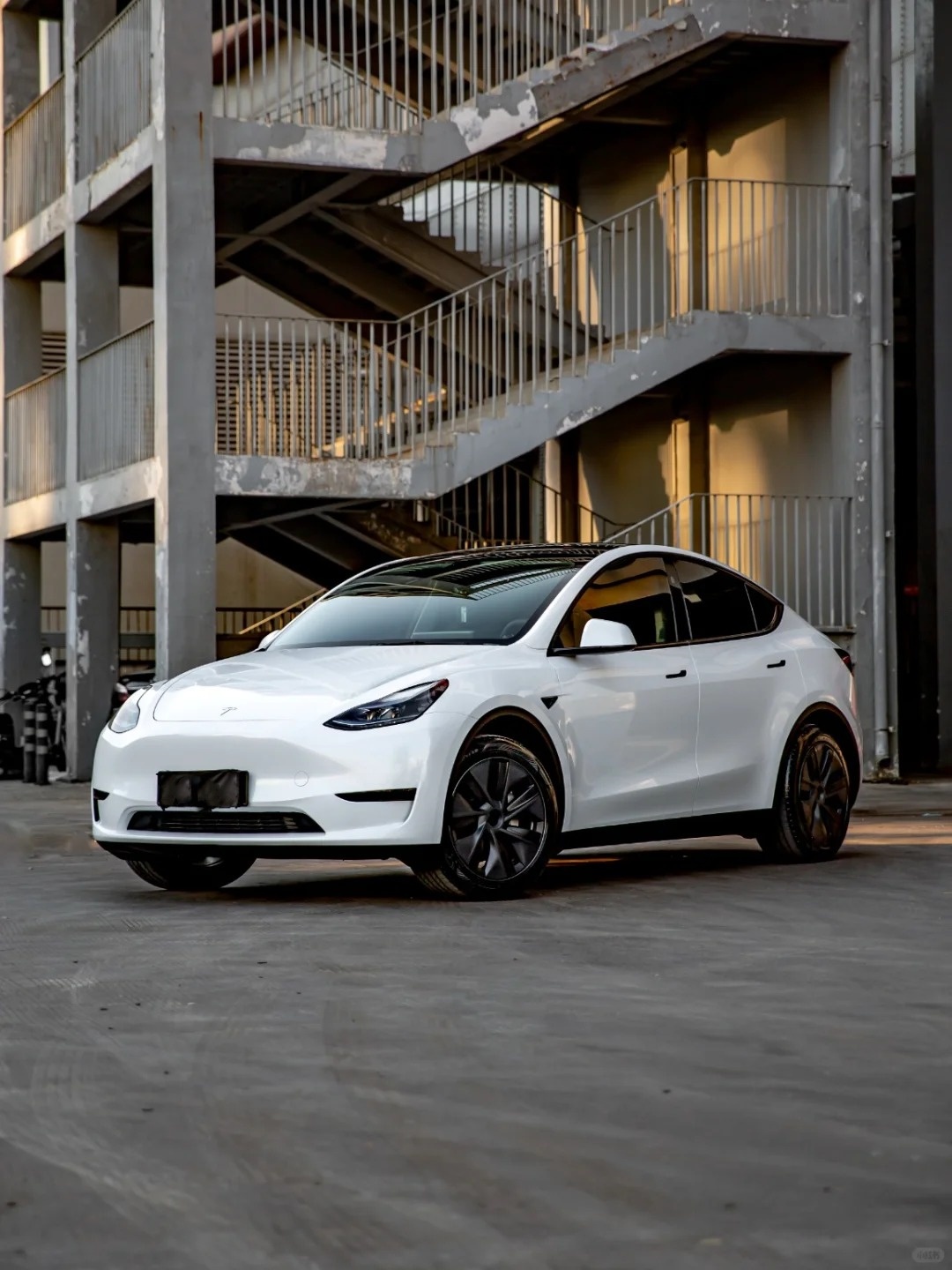 Benz Lexus Glossy PET Sparkle White Car Vinyl Wrap review fhklj 01