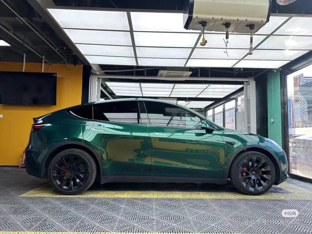 PET Tesla Gloss Agate Green Car Vinyl Wrap review dewg 02
