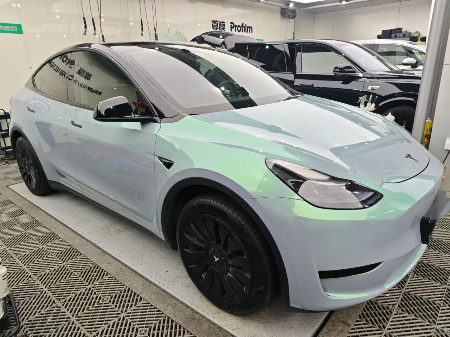 Candy Metallic Grey Green Car Vinyl Wrap review edgre 01
