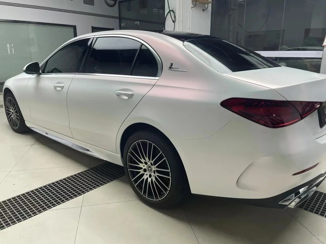 Matte White Red Car Vinyl Wrap review dsgg 02