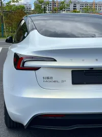 Tesla Matte Aurora White Car Vinyl Wrap review 1
