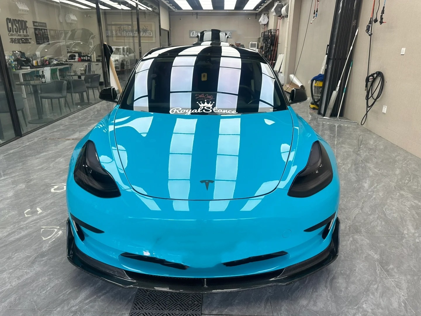PET Super Gloss Miami Blue Car Vinyl Wrap review 1