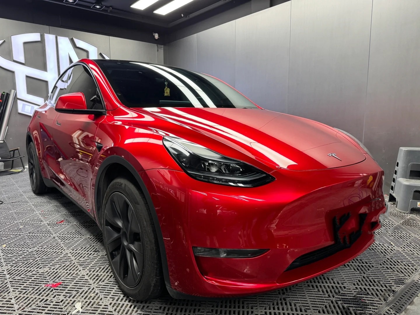 PET Super Gloss Liquid Ruby Red Car Vinyl Wrap review mlkjoi 01