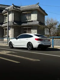Satin Pearl White Car Vinyl Wrap review 0