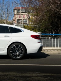 Satin Pearl White Car Vinyl Wrap review 1