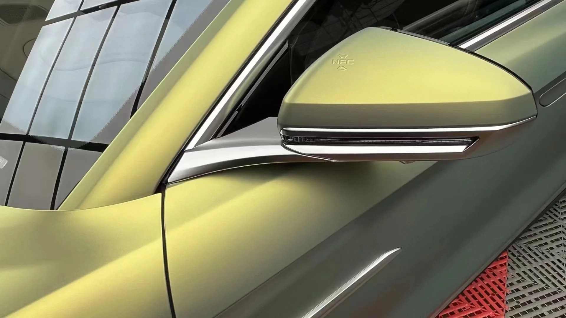 Gloss Urban Bamboo Green Car Vinyl Wrap review cgre 02