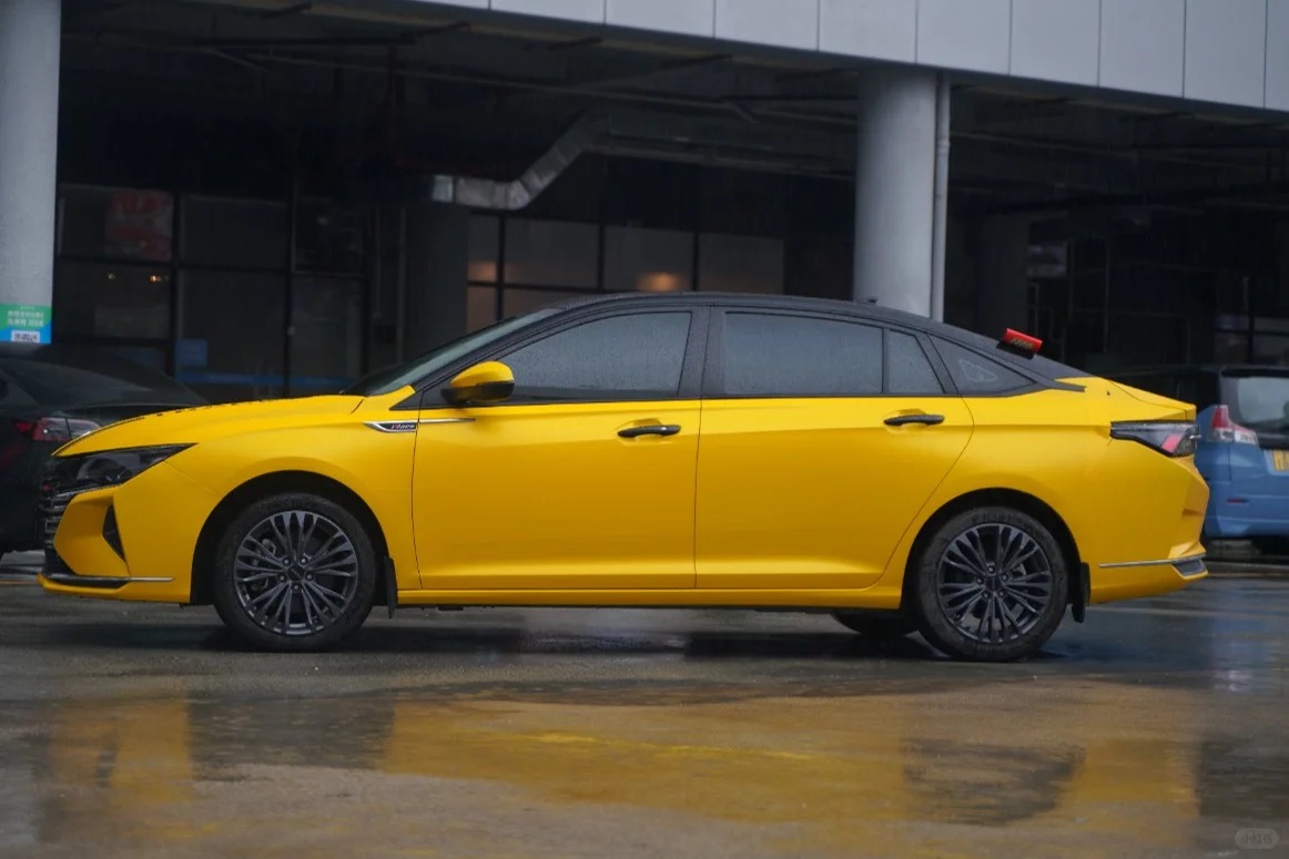 Matte Pure Metal Yellow Gold Car Vinyl Wrap review fefrg 02