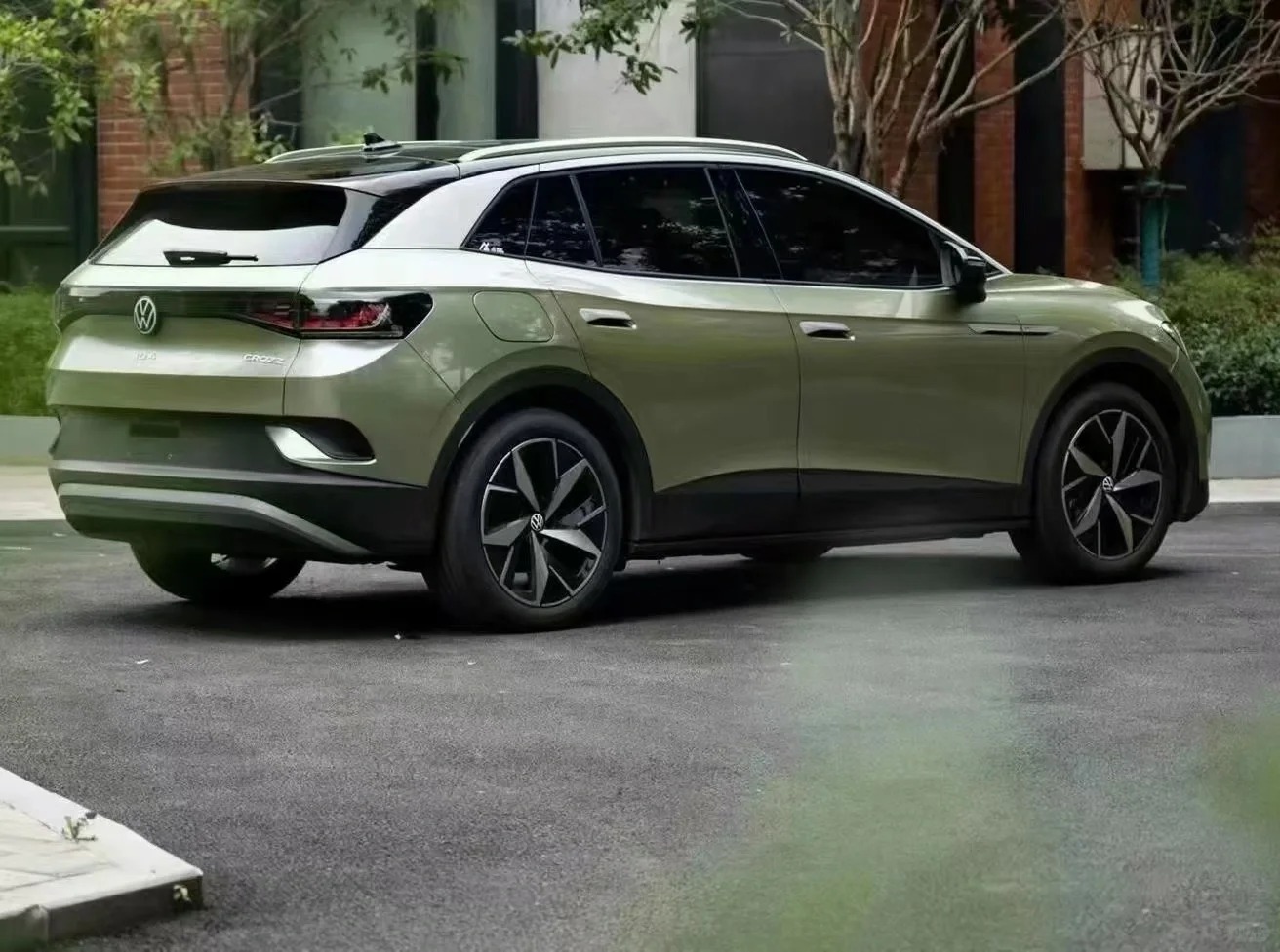 Gloss PET Liquid Alpine Green Car Vinyl Wrap review vewg 02