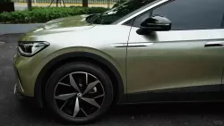 Gloss PET Liquid Alpine Green Car Vinyl Wrap review fewg 01