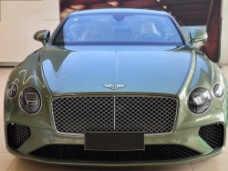 Gloss PET Liquid Alpine Green Car Vinyl Wrap review fewg 02