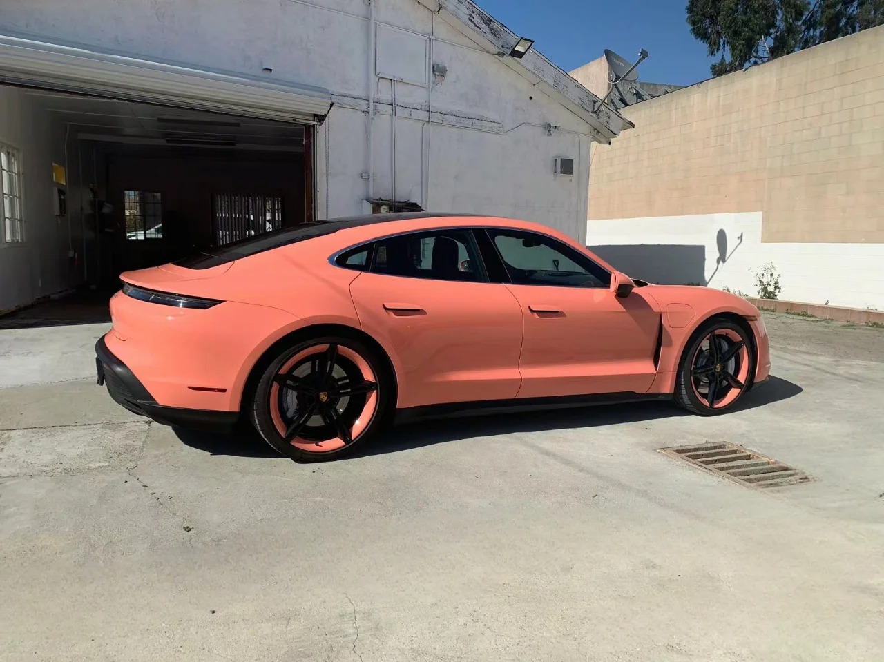 Super Gloss Salmon Pink Car Vinyl Wrap review 1